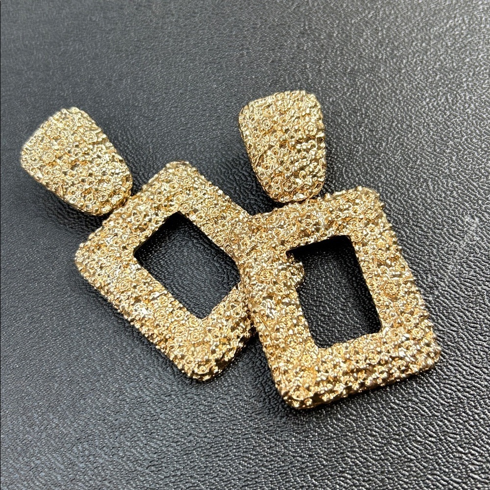 Elegant Gold Textured Post Earrings